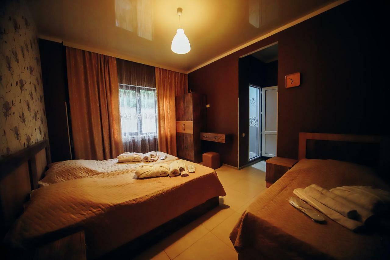 Guest House Royal Comfort With Terrace คูทายสิ ภายนอก รูปภาพ
